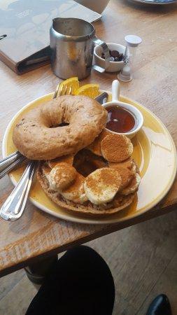 Bagels & Beans van Hallstraat